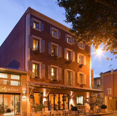 © Hôtel-restaurant Azalées - <em>Hôtel Azalées</em>