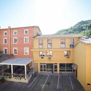 © Hôtel-restaurant Azalées - <em>Hôtel Azalées</em>