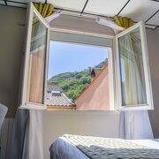 © Hôtel-restaurant Azalées - <em>Hôtel Azalées</em>