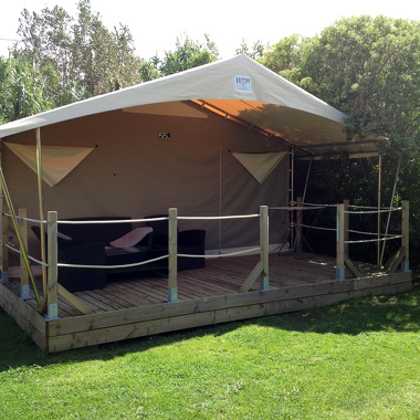 © Tente Nomade au Camping du Pont - <em>LOUCHARD</em>