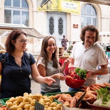 © Großer Samstagsmarkt in Wien - <em>InstapadesStudio</em>