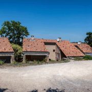 © Le chêne - Village de gîtes Le Serre de Pierre - <em>Gîtes de France</em>