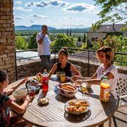 © Le cade - Village de gîtes Le Serre de Pierre - <em>Gîtes de France</em>