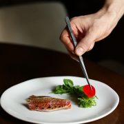 © Lavandin - Château Les Oliviers de Salettes - <em>Maki MANOUKIAN</em>