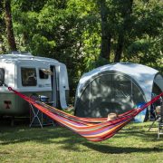 © Village Nature Zen - Camping la Turelure_Uzer - <em>©Village Nature Zen - Camping La Turelure</em>