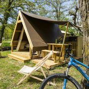 © Village Nature Zen - Camping la Turelure_Uzer - <em>©Village Nature Zen - Camping La Turelure</em>