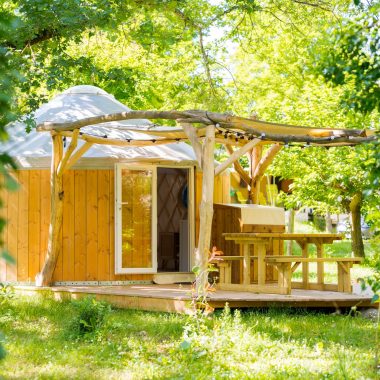 © Village Nature Zen - Camping la Turelure_Uzer - <em>©Village Nature Zen - Camping La Turelure</em>