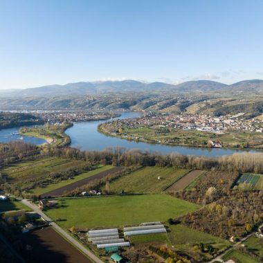 © Wanderung: der Pfad des Milan Noir_Chonas-l'Amballan - <em>Instapades Studio</em>