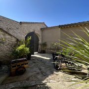 © Mas de Veyras - les châtaigniers - <em>Mas de Veyras - Les Châtaigniers</em>