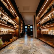 © Boutique "Goûtez l'Ardèche" -  Auberge Les Murets - <em>Raphael Pellet</em>