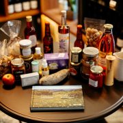 © Boutique "Goûtez l'Ardèche" -  Auberge Les Murets - <em>Raphael Pellet</em>