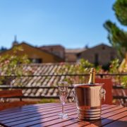 © Hotel Les Arcades - Le Lion d'Or - <em>FLACCOMIO</em>